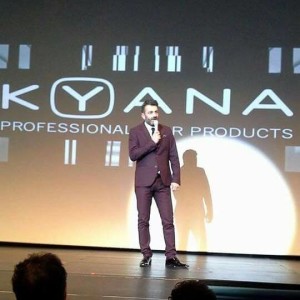 kyana Γιάννης Βασιλειάδης