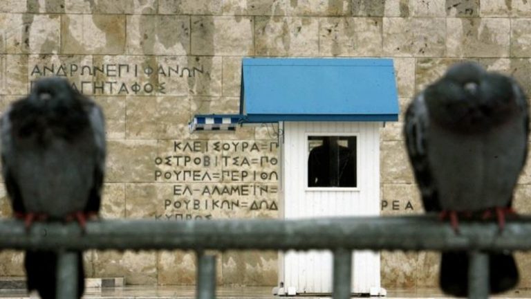 Ο καιρός τρελάθηκε: Επιστρέφουν τα χιόνια & οι καταιγίδες!