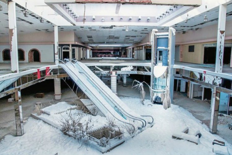 Malls: ο θάνατος του (μεγαλο)εμποράκου
