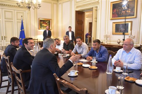 ΠΟΕ-ΟΤΑ: Υπό εξέταση οι νέες προτάσεις του Μαξίμου για τους συμβασιούχους