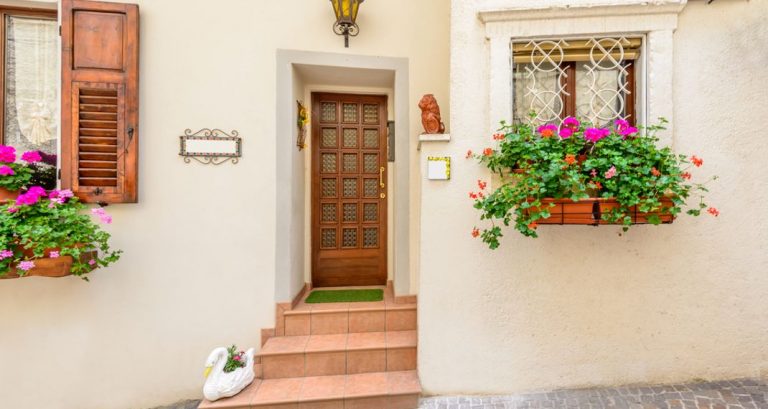 Τα λάθη που κάνουν το σπίτι σας ελκυστικό για τους διαρρήκτες