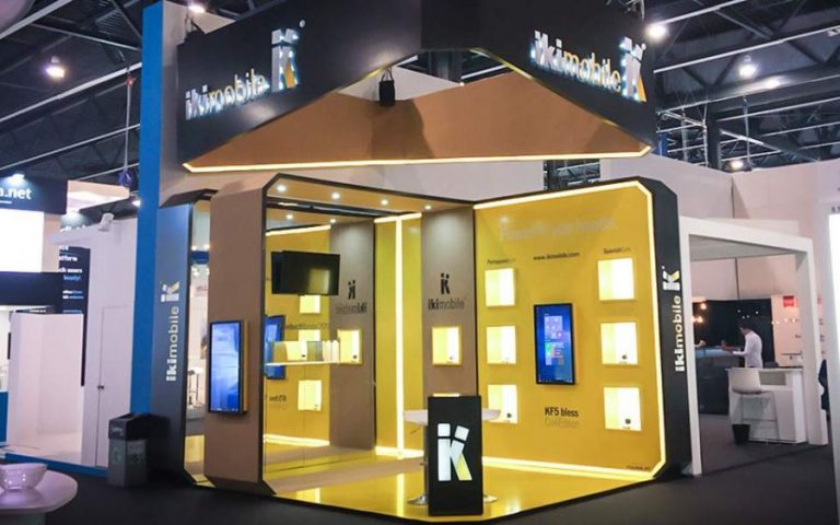 Κινητά τηλέφωνα από φελλό