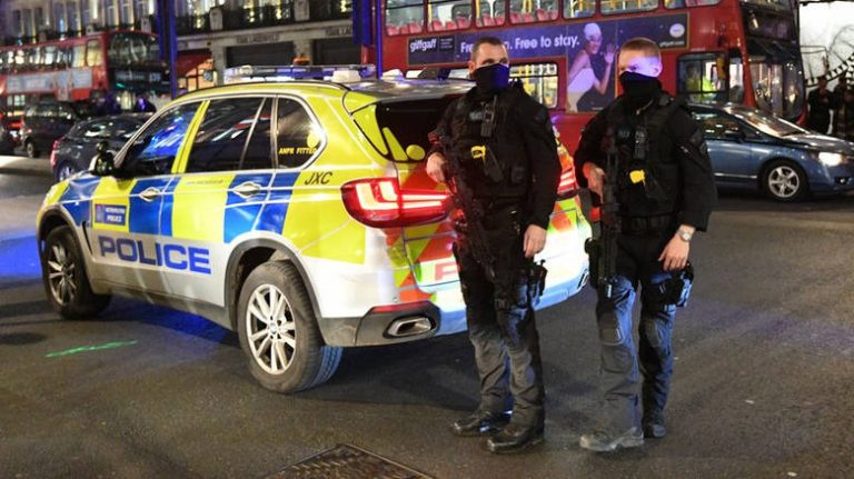 Έκρηξη με δεκάδες τραυματίες στο Λονδίνο