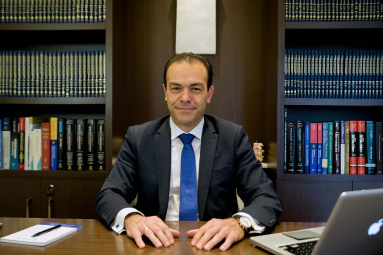 Γνωρίστε τον Φραγκίσκο Νικ. Ξυπνητό, MD, MSc, PhD, Ορθοπαιδικό Χειρουργό Μεγάλων Αρθρώσεων