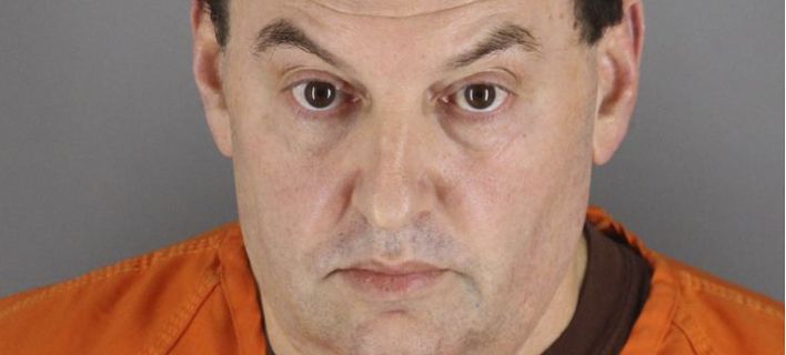 Πέταξε χαρτοπετσέτα σε γήπεδο, τον συνέλαβαν για φόνο που έγινε πριν από 25 χρόνια