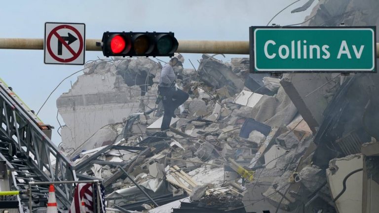 Τραγωδία στο Μαϊάμι: Αγωνία για τους 99 αγνοούμενους – Τρεις οι νεκροί, εκατοντάδες τα ερωτήματα