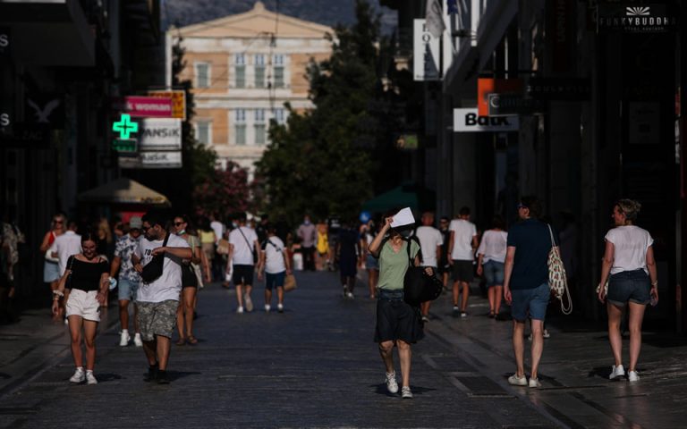 Βατόπουλος: Πιθανόν να τελειώσουμε με τον κορωνοϊό το 2022