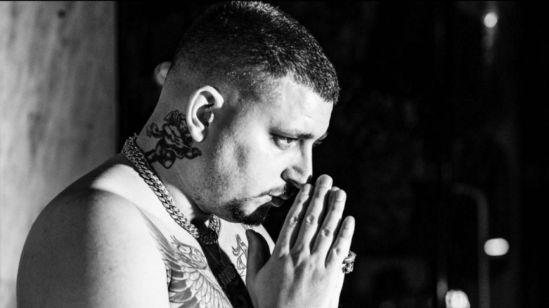 Νεκρός ο ράπερ Mad Clip – Σκοτώθηκε σε τροχαίο στη Βουλιαγμένη