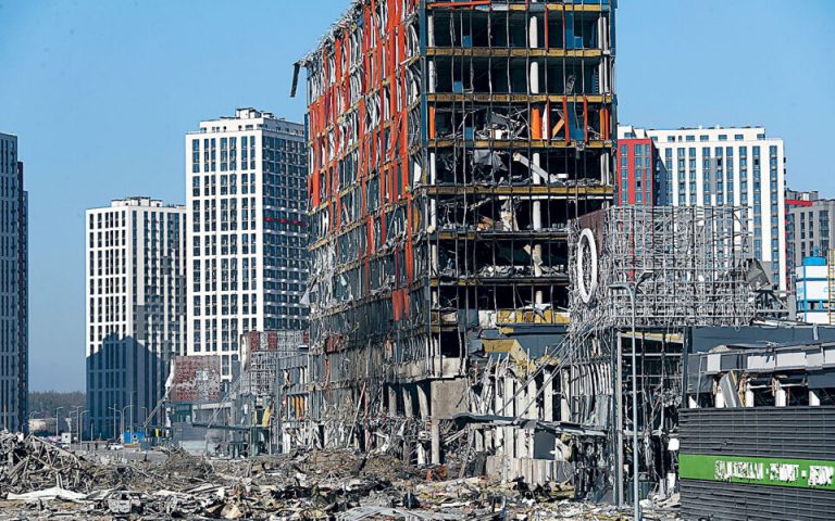 Πόλεμος στην Ουκρανία: Η Μαριούπολη ματώνει, αλλά δεν παραδίδεται