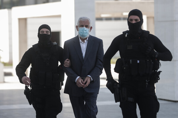 Δίκη Φιλιππίδη: «Ούρλιαζα για να φύγω και μου είπε αν περάσεις την πόρτα θα σε καταστρέψω»