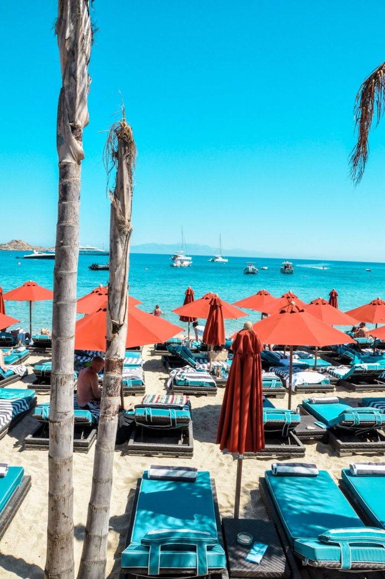 Nammos: Η ιστορία της ψαροταβέρνας που έγινε το κορυφαίο beach bar στον κόσμο