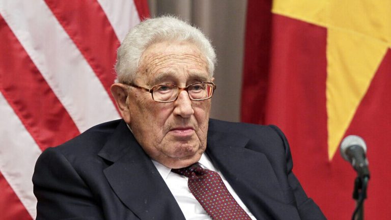 Πέθανε ο Χένρι Κίσινγκερ σε ηλικία 100 ετών￼