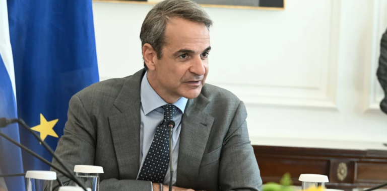 Μητσοτάκης: Το 2024 μείωση 50% του τέλους επιτηδεύματος για ελ. επαγγελματίες που δηλώνουν πάνω από τον κατώτατο μισθό