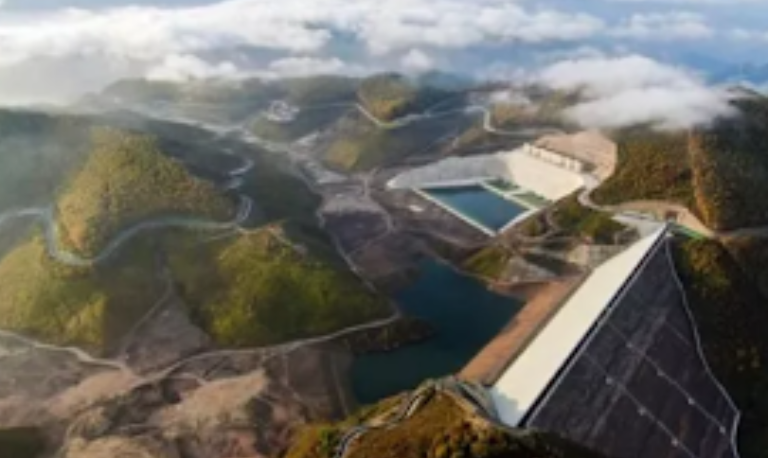 Το στράβωμα του ΚΜ με τον Σολτς, οι ασφαλιστικές «ξηλώθηκαν» στη Θεσσαλία, το αντίο του Τσαμάζ και ο νέος τιμονιέρης, ο Κόκκαλης και το καζίνο