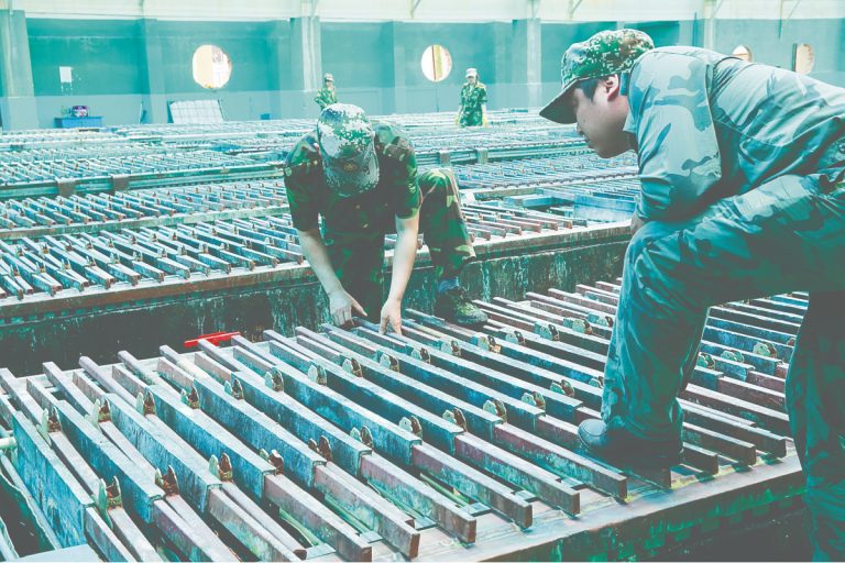 Γιατί η Κίνα κρατά χαμηλά τις τιμές των σπάνιων γαιών