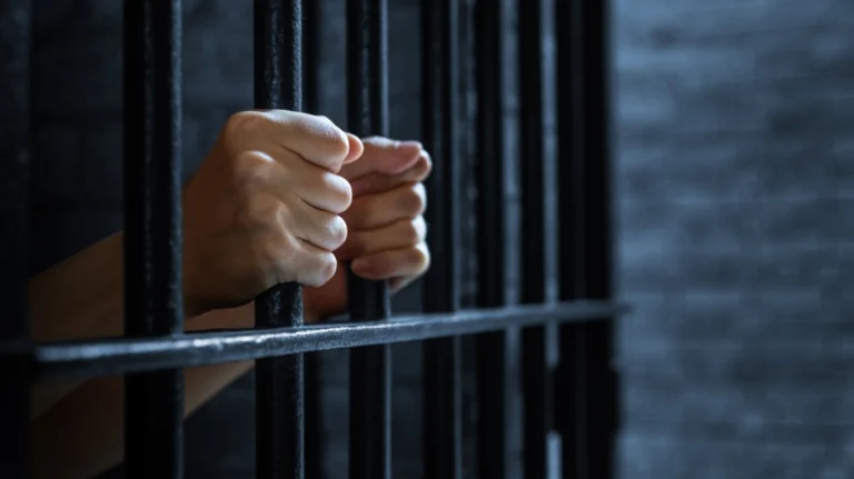 Οργανωμένη απόπειρα απόδρασης αλλοδαπών από τα κρατητήρια της Ρόδου