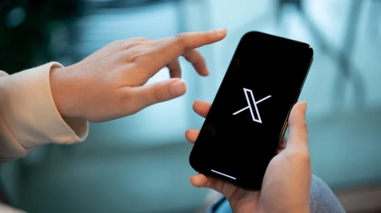 Αναφορές για προβλήματα στο Χ από τους χρήστες